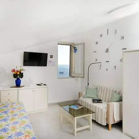 Ferienhaus Mamma Rosanna 2 - Flat In With Terrace Amalfi